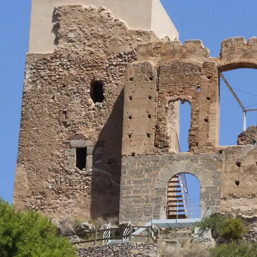 Castillo de Beselga. Mancomunidad la Baronia. Valencia