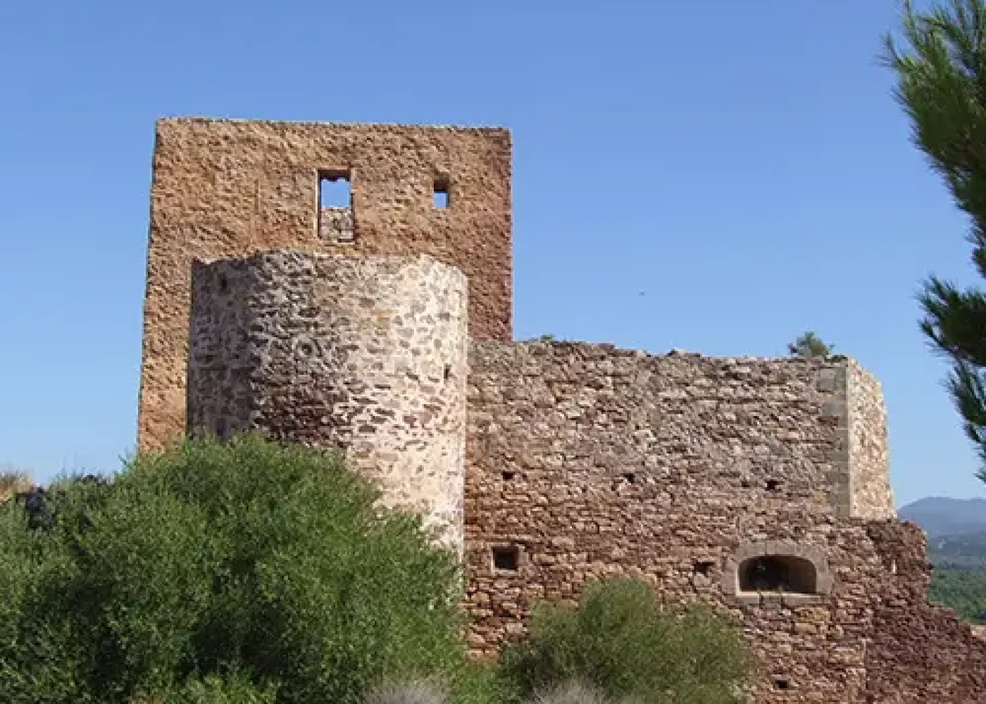 Castillo de Torres Torres. Mancomunidad la Baronia. Valencia